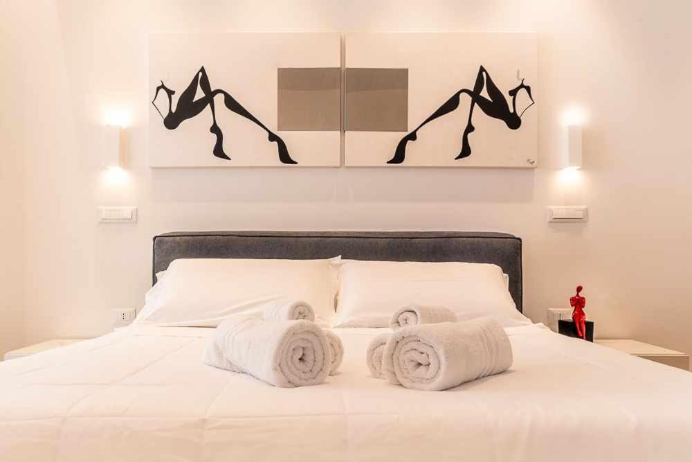 Ceo Luxury Suite Di Кальярі Екстер'єр фото